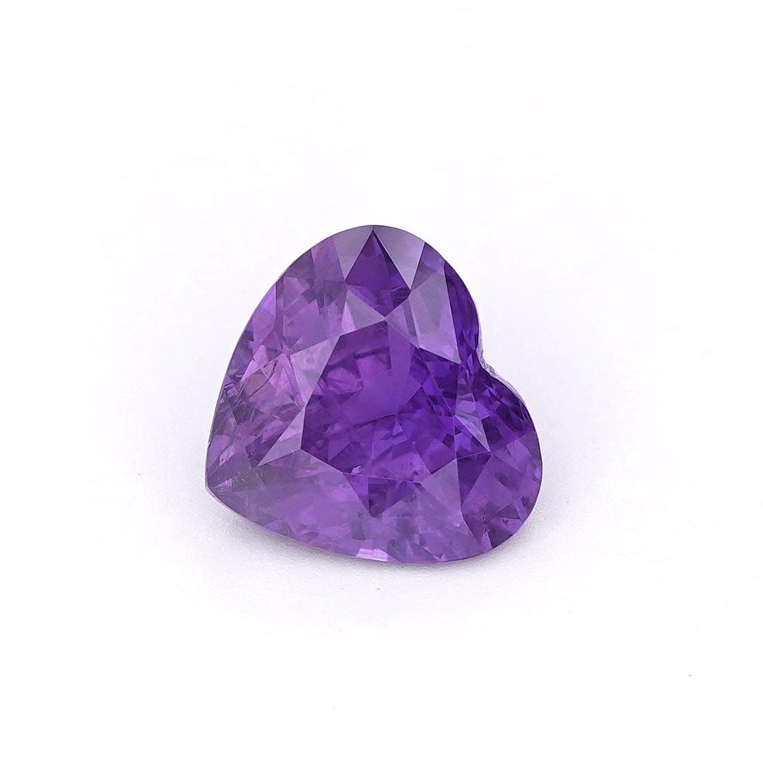 Loose Sapphire Gemstone - GIA Heart 2.79ct Purple EC: Loose Sapphire Gemstone - GIA Heart 2.79ct Purple EC This listing features Loose Sapphire Gemstone - GIA Heart 2.79ct Purple EC. Item specifics are provided below. Item Specifics: Type: Sapphire