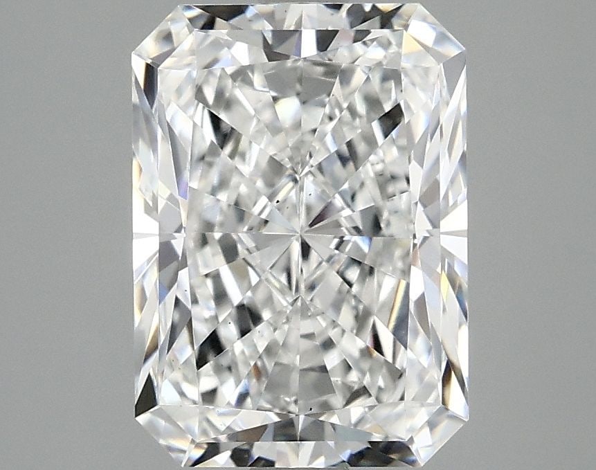 Loose Lab Diamond - IGI Radiant 3.04ct E VS1: Loose Lab Diamond - IGI Radiant 3.04ct E VS1 This listing features Loose Lab Diamond - IGI Radiant 3.04ct E VS1. Item specifics are provided below. Item Specifics: Source: This Is A Real Diamond Grown