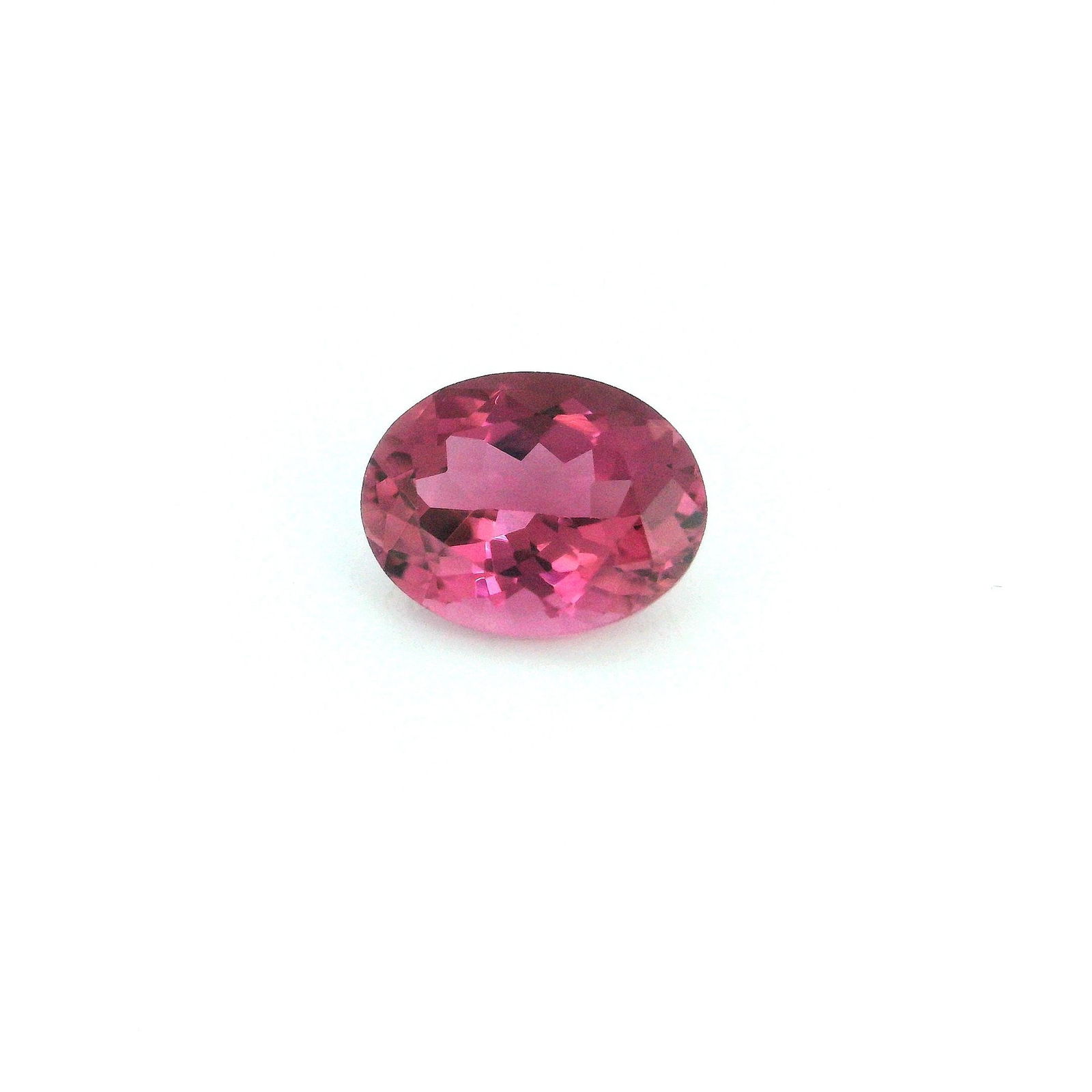 Loose Tourmaline Gemstone - GSI Oval 1.36ct Pink SI: Loose Tourmaline Gemstone - GSI Oval 1.36ct Pink SI This listing features Loose Tourmaline Gemstone - GSI Oval 1.36ct Pink SI. Item specifics are provided below. Item Specifics: Type: Tourmaline Carat