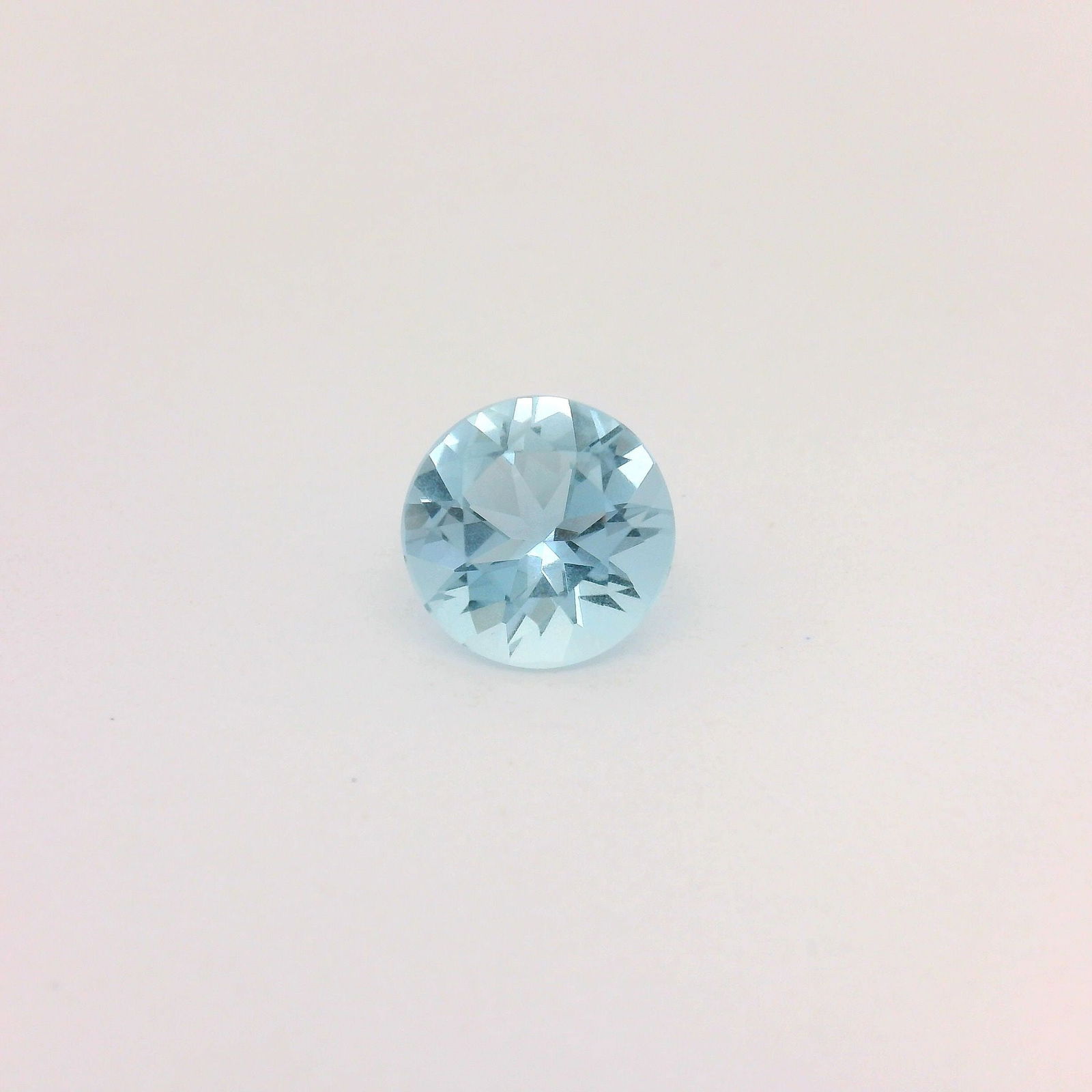Loose Aquamarine Gemstone - GSI Round 1.04ct Blue EC: Loose Aquamarine Gemstone - GSI Round 1.04ct Blue EC This listing features Loose Aquamarine Gemstone - GSI Round 1.04ct Blue EC. Item specifics are provided below. Item Specifics: Type: Aquamarine Car