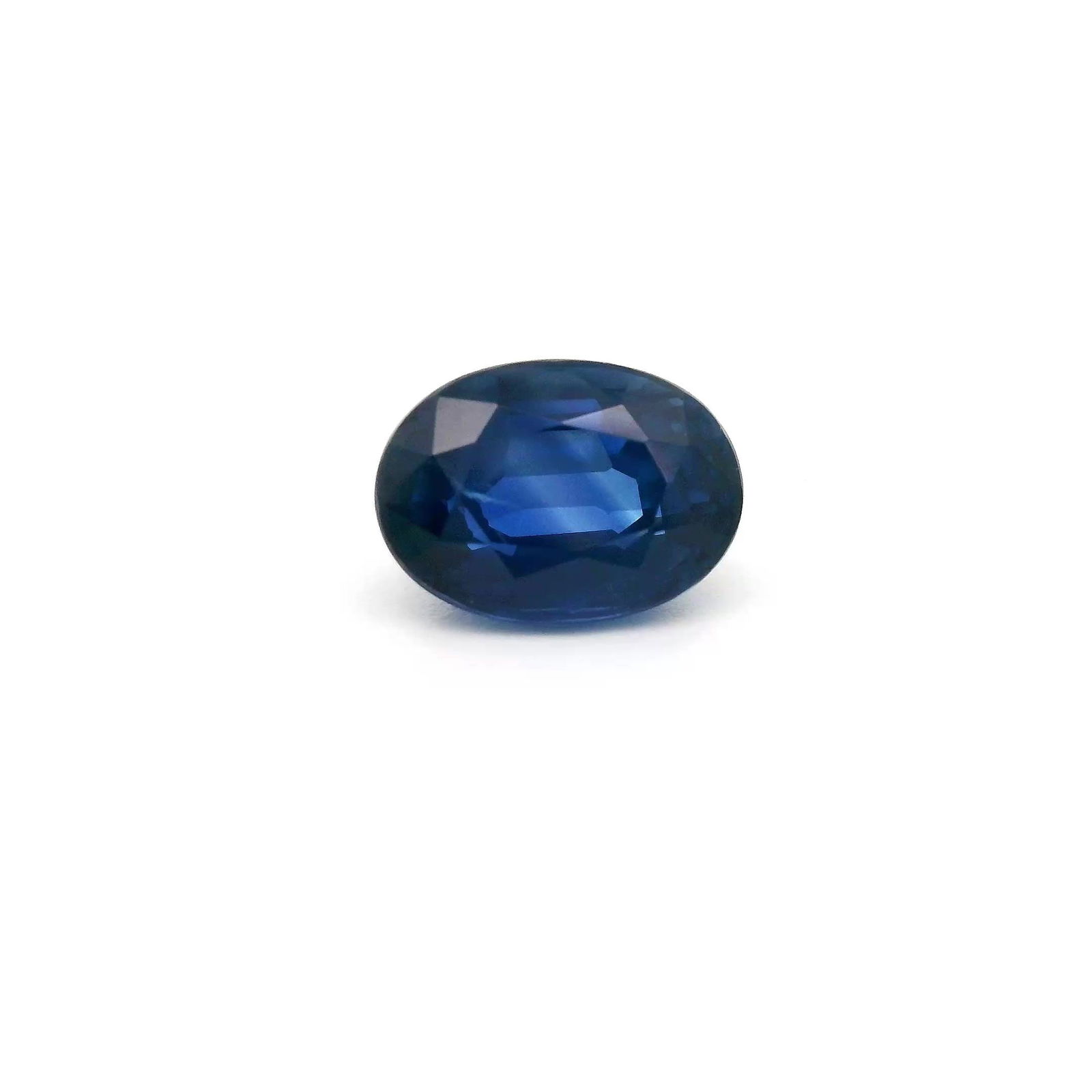 Loose Sapphire Gemstone - GSI Oval 1.38ct Blue EC: Loose Sapphire Gemstone - GSI Oval 1.38ct Blue EC This listing features Loose Sapphire Gemstone - GSI Oval 1.38ct Blue EC. Item specifics are provided below. Item Specifics: Type: Sapphire Carat: