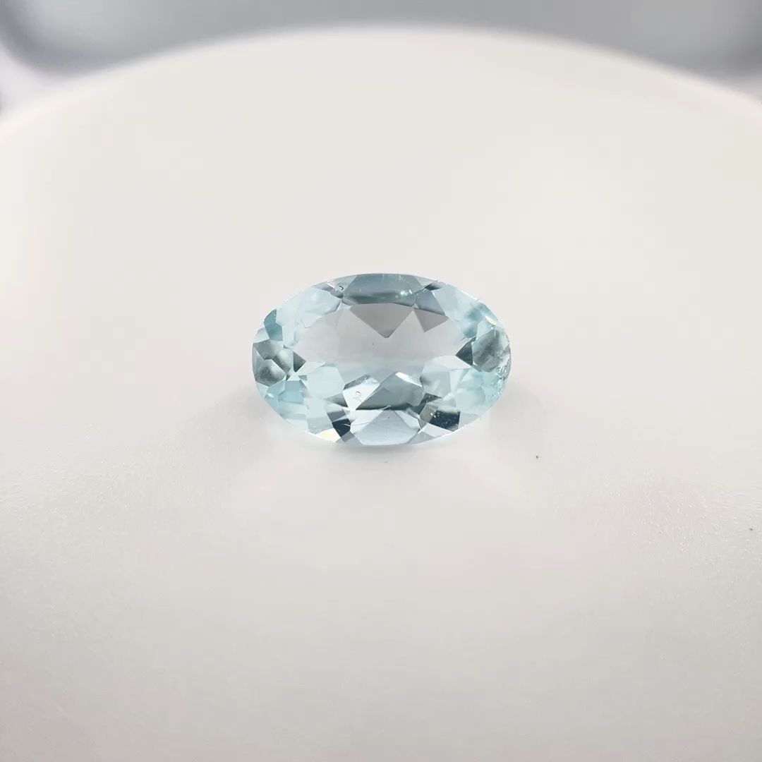 Loose Aquamarine Gemstone - Oval 2.74ct Blue EC: Loose Aquamarine Gemstone - Oval 2.74ct Blue EC This listing features Loose Aquamarine Gemstone - Oval 2.74ct Blue EC. Item specifics are provided below. Item Specifics: Type: Aquamarine Carat: 2.74 C