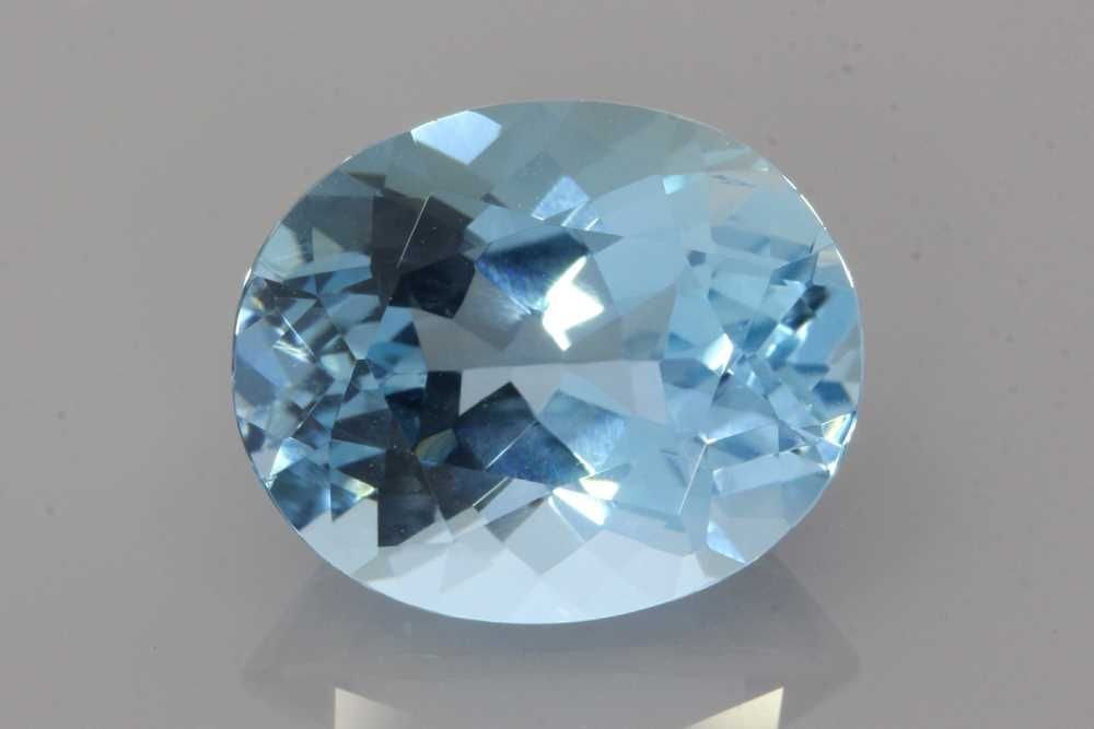 Loose Aquamarine Gemstone - Oval 4.56ct Blue EC: Loose Aquamarine Gemstone - Oval 4.56ct Blue EC This listing features Loose Aquamarine Gemstone - Oval 4.56ct Blue EC. Item specifics are provided below. Item Specifics: Type: Aquamarine Carat: 4.56