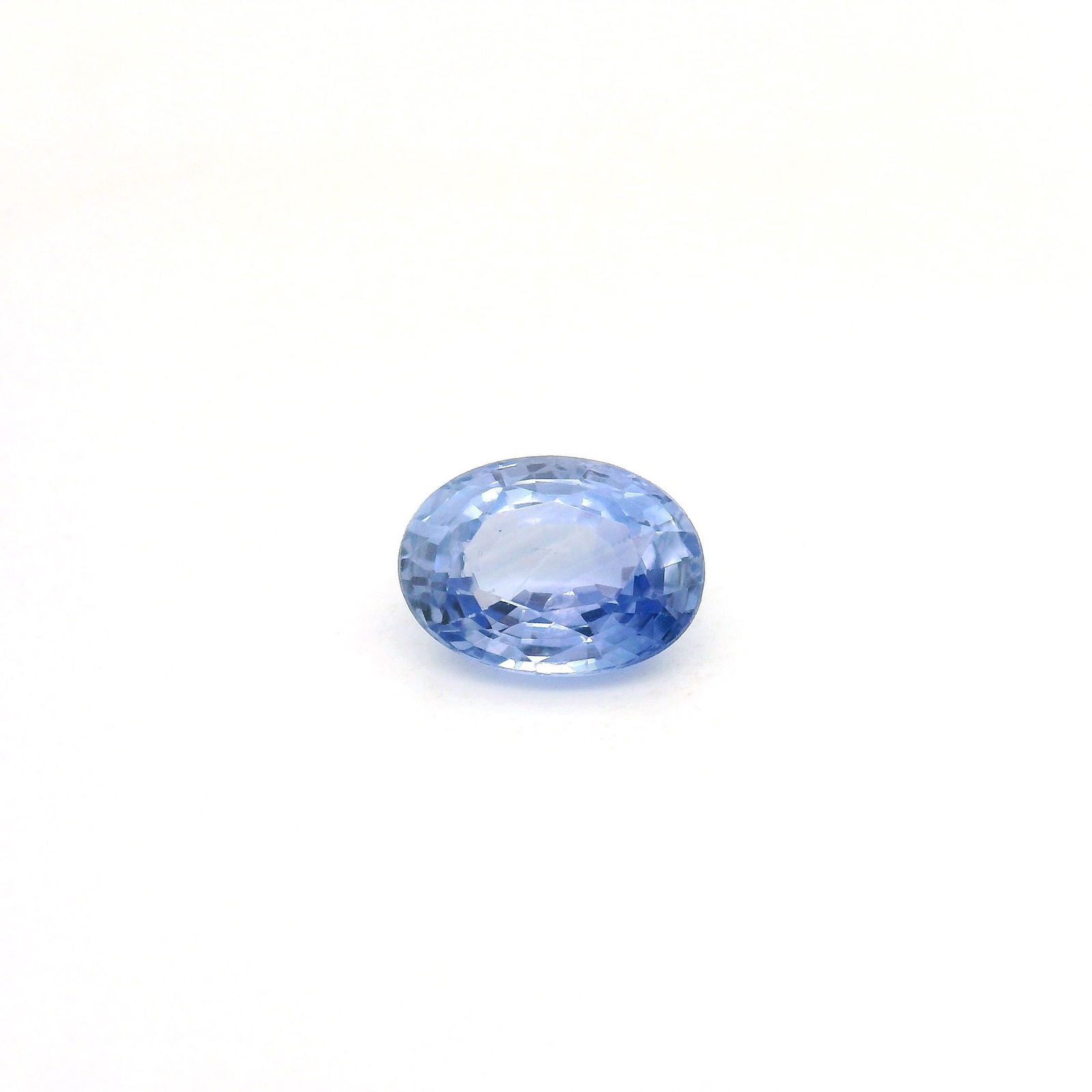 Loose Sapphire Gemstone - GSI Oval 1.15ct Blue EC: Loose Sapphire Gemstone - GSI Oval 1.15ct Blue EC This listing features Loose Sapphire Gemstone - GSI Oval 1.15ct Blue EC. Item specifics are provided below. Item Specifics: Type: Sapphire Carat: 1.15