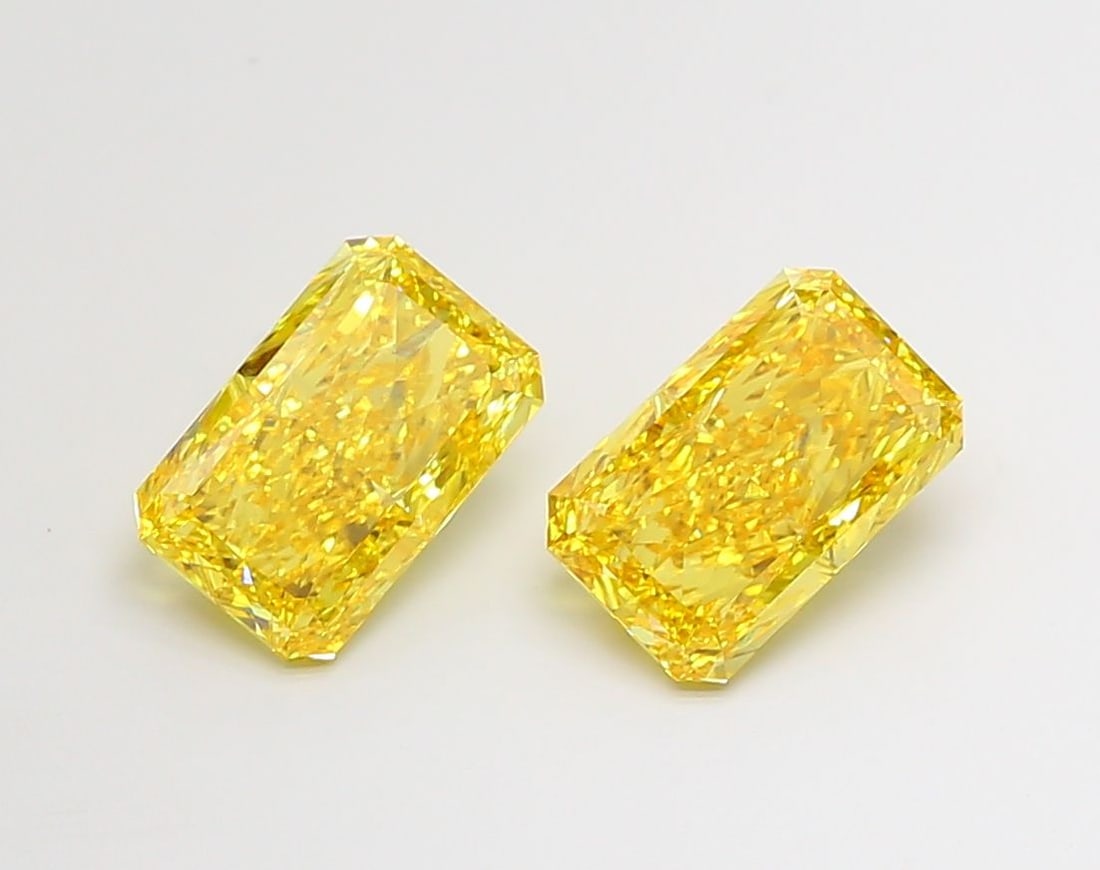 Loose Lab Diamond - IGI Radiant 4.05ct Fancy Vivid Yellow VS2: Loose Lab Diamond - IGI Radiant 4.05ct Fancy Vivid Yellow VS2 This listing features Loose Lab Diamond - IGI Radiant 4.05ct Fancy Vivid Yellow VS2. Item specifics are provided below. Item Specifics: