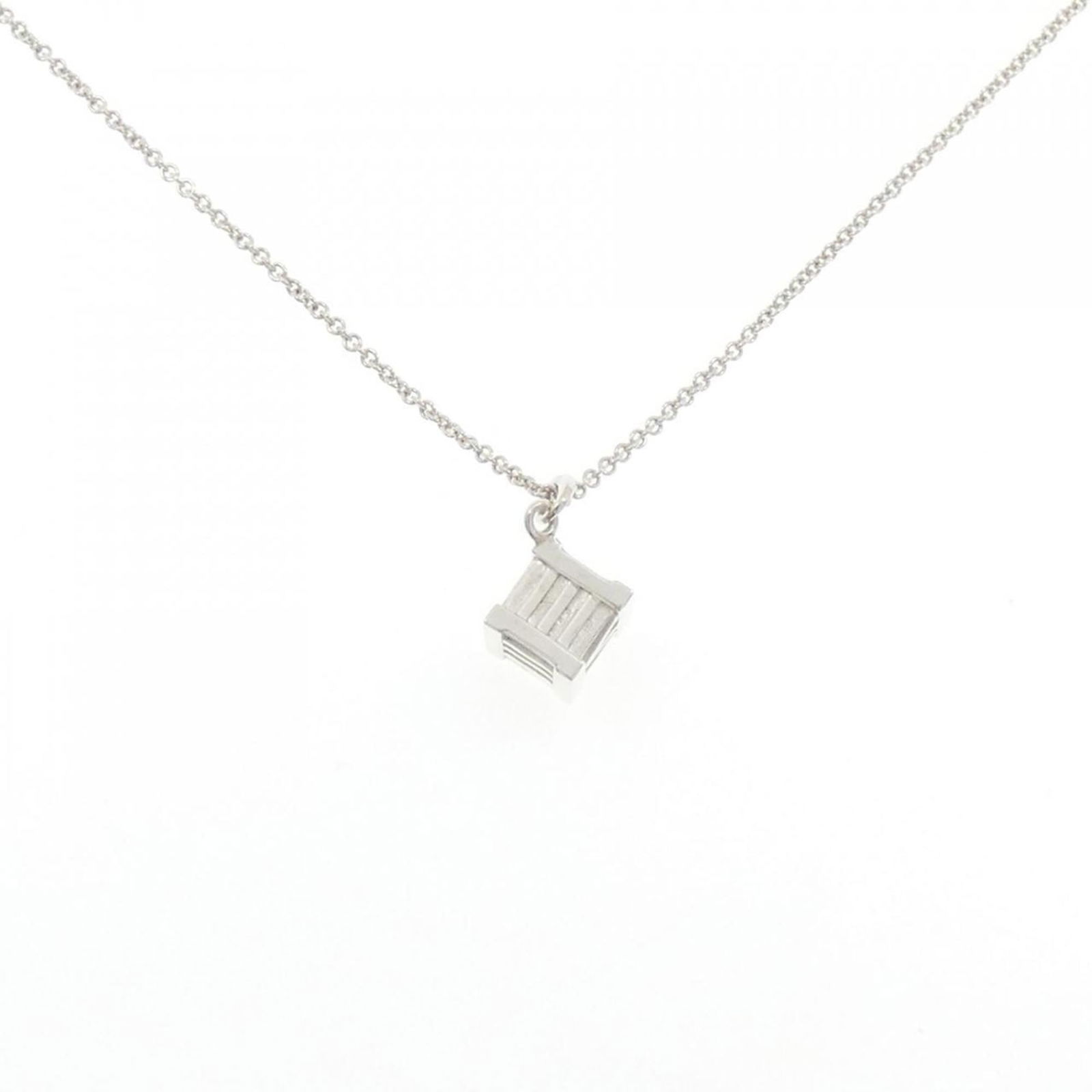 Necklace Tiffany Atlas Cube: Necklace Tiffany Atlas Cube This listing features Necklace Tiffany Atlas Cube. Item specifics are provided below. Item Specifics: Brand: Tiffany Necklace Type: Necklace Pendant Type: Pendant Gender: