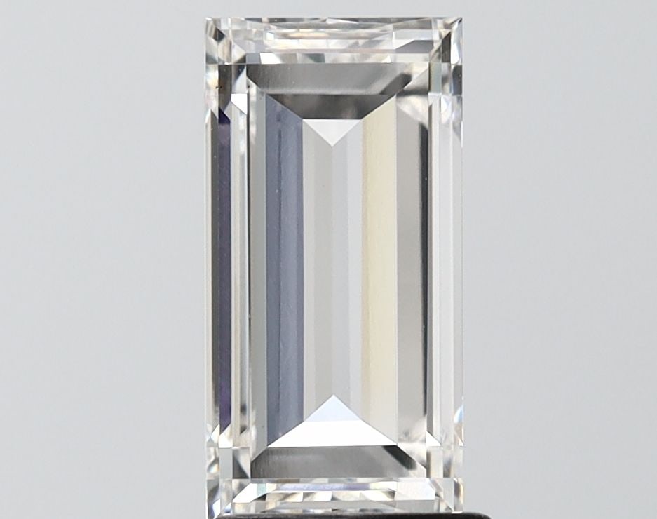 Loose Lab Diamond - IGI Baguette 2.31ct G VS1: Loose Lab Diamond - IGI Baguette 2.31ct G VS1 This listing features Loose Lab Diamond - IGI Baguette 2.31ct G VS1. Item specifics are provided below. Item Specifics: Source: This Is A Real Diamond
