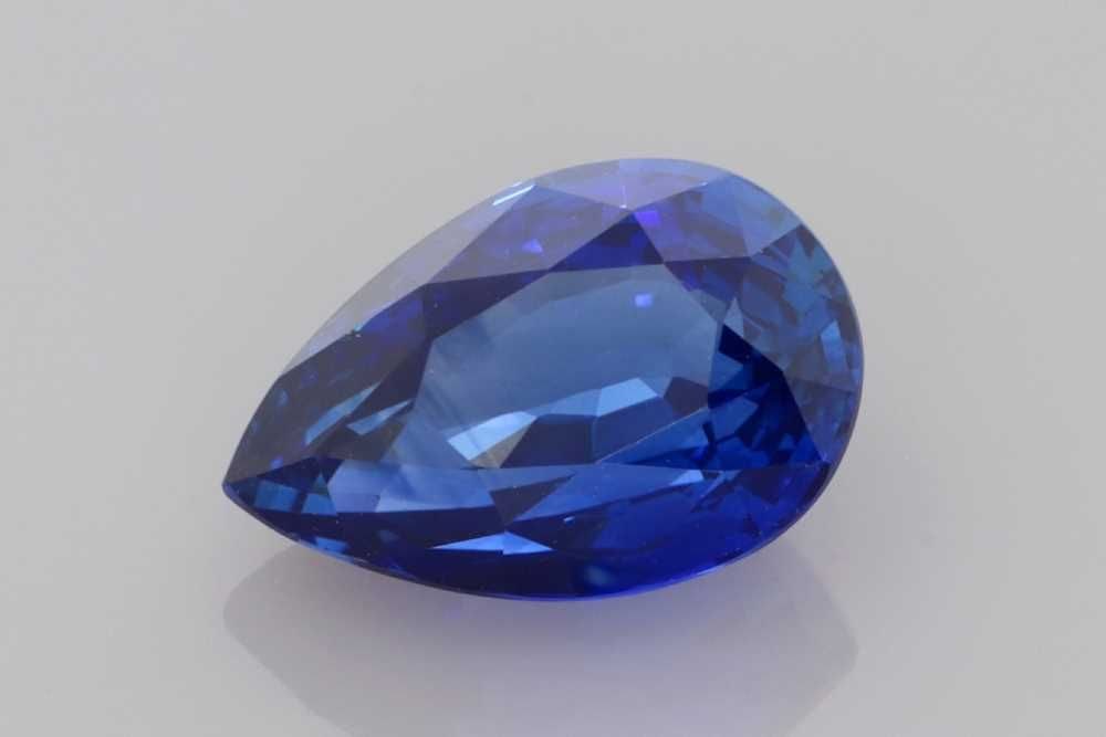 Loose Sapphire Gemstone - Pear 2.05ct Blue EC: Loose Sapphire Gemstone - Pear 2.05ct Blue EC This listing features Loose Sapphire Gemstone - Pear 2.05ct Blue EC. Item specifics are provided below. Item Specifics: Type: Sapphire Carat: 2.05 Cut: Fa