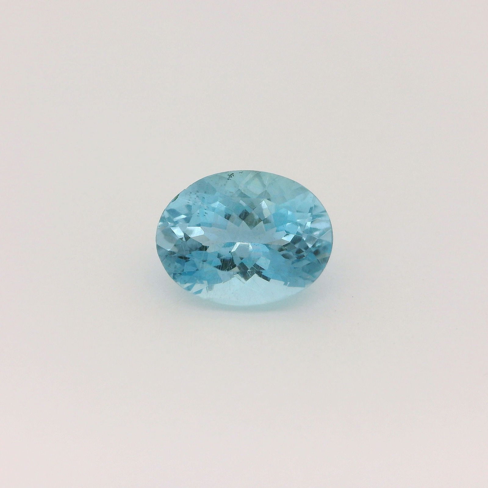 Loose Aquamarine Gemstone - GSI Oval 1.9ct Blue SI: Loose Aquamarine Gemstone - GSI Oval 1.9ct Blue SI This listing features Loose Aquamarine Gemstone - GSI Oval 1.9ct Blue SI. Item specifics are provided below. Item Specifics: Type: Aquamarine Carat: