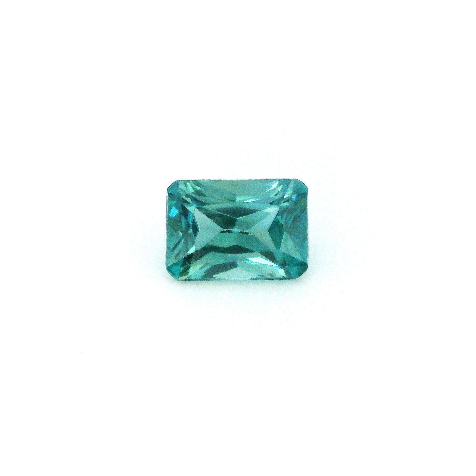 Loose Zircon Gemstone - GSI Octagonal 2.02ct Blue SI: Loose Zircon Gemstone - GSI Octagonal 2.02ct Blue SI This listing features Loose Zircon Gemstone - GSI Octagonal 2.02ct Blue SI. Item specifics are provided below. Item Specifics: Type: Zircon Carat: