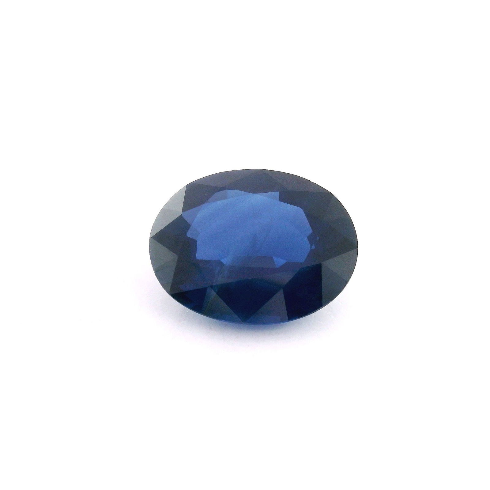 Loose Sapphire Gemstone - GSI Oval 3.51ct Blue SI: Loose Sapphire Gemstone - GSI Oval 3.51ct Blue SI This listing features Loose Sapphire Gemstone - GSI Oval 3.51ct Blue SI. Item specifics are provided below. Item Specifics: Type: Sapphire Carat: 3.51