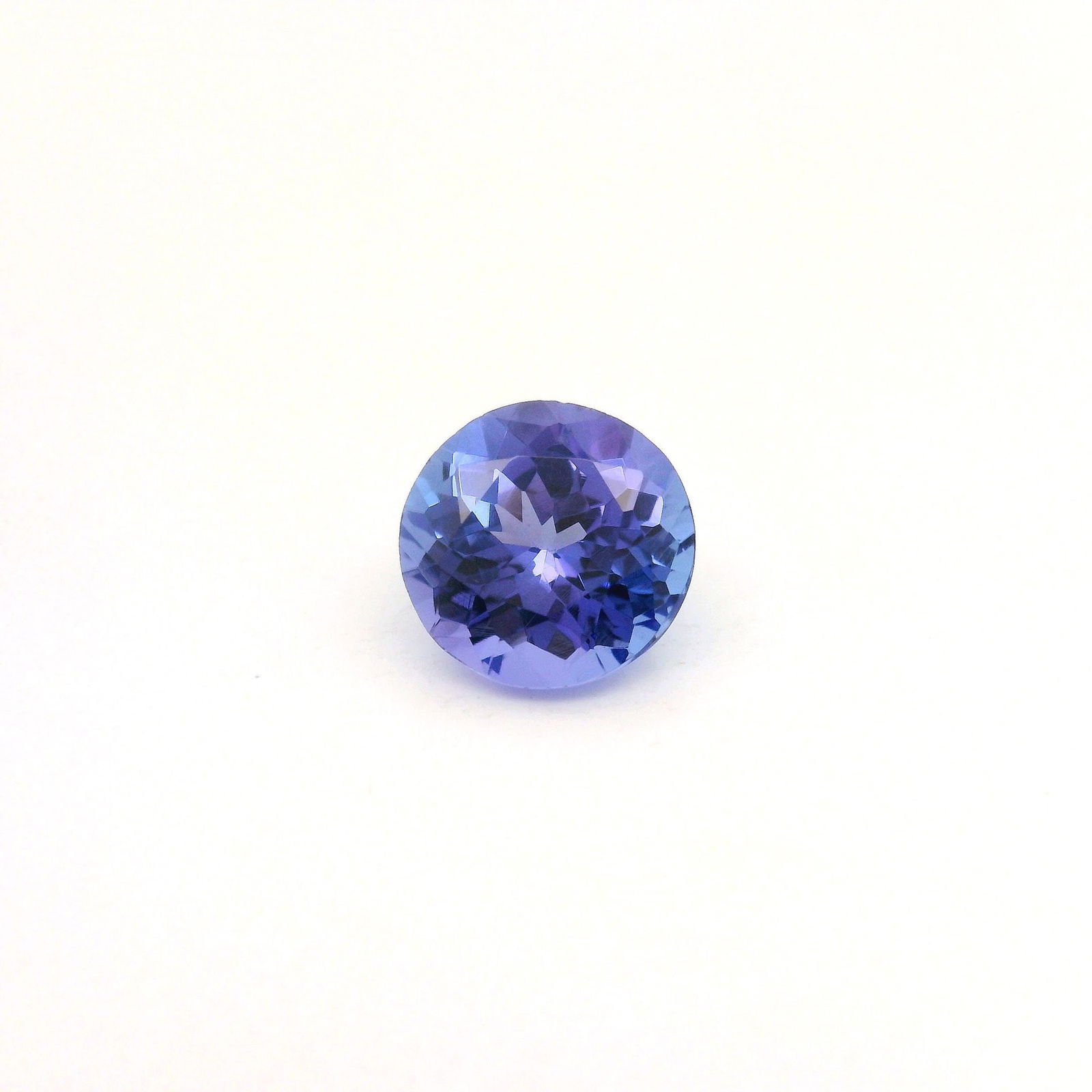 Loose Tanzanite Gemstone - GSI Round 1.32ct Blue EC: Loose Tanzanite Gemstone - GSI Round 1.32ct Blue EC This listing features Loose Tanzanite Gemstone - GSI Round 1.32ct Blue EC. Item specifics are provided below. Item Specifics: Type: Tanzanite
