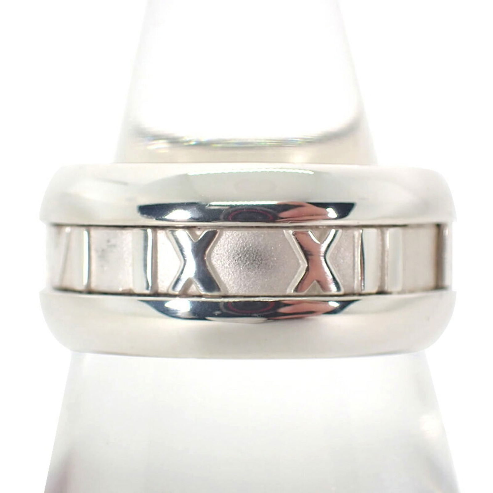 925 Tiffany Band Ring Sterling Silver: 925 Tiffany Band Ring Sterling Silver This listing features 925 Tiffany Band Ring Sterling Silver. Item specifics are provided below. Item Specifics: Brand: Tiffany Type: Band Ring Gender: Women Mater
