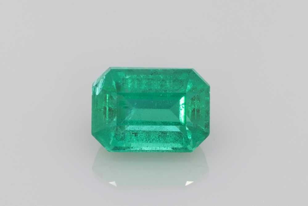 Loose Emerald Gemstone - GIA Emerald 2.21ct Green SI (1 of 1)