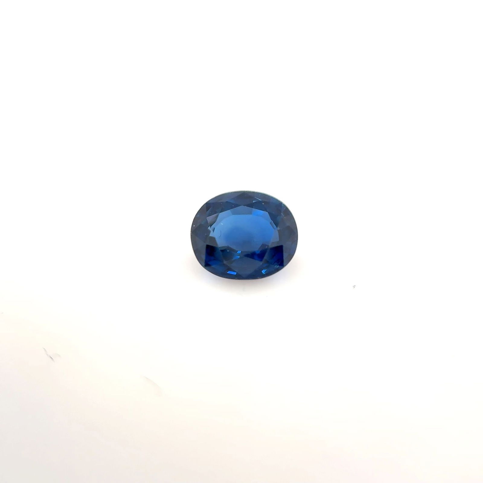 Loose Sapphire Gemstone - Oval 1.01ct Blue SI: Loose Sapphire Gemstone - Oval 1.01ct Blue SI This listing features Loose Sapphire Gemstone - Oval 1.01ct Blue SI. Item specifics are provided below. Item Specifics: Type: Sapphire Carat: 1.01 Cut: