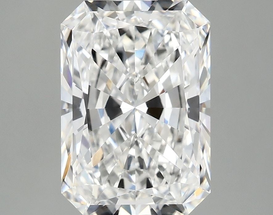Loose Lab Diamond - IGI Radiant 3.1ct D VVS2: Loose Lab Diamond - IGI Radiant 3.1ct D VVS2 This listing features Loose Lab Diamond - IGI Radiant 3.1ct D VVS2. Item specifics are provided below. Item Specifics: Source: This Is A Real Diamond