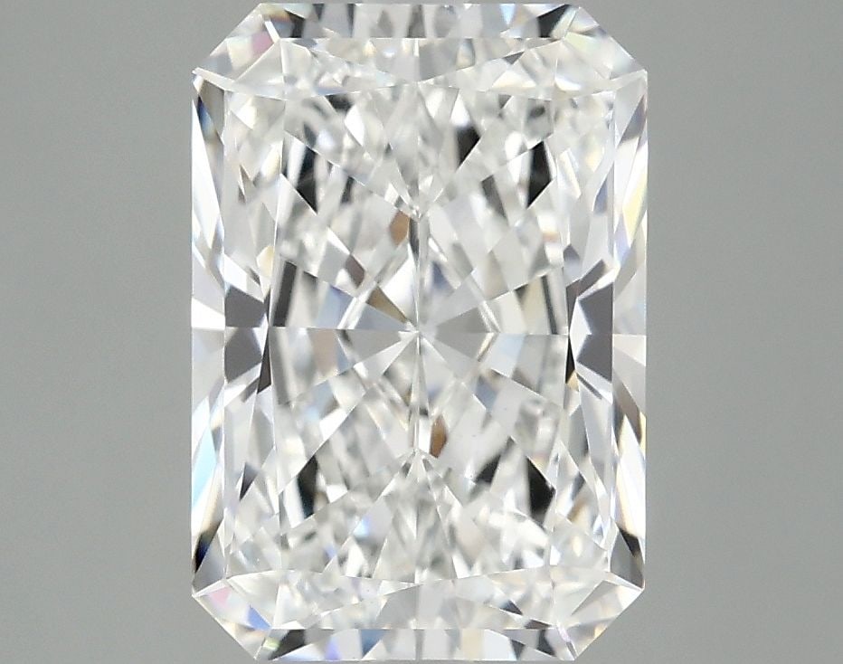 Loose Lab Diamond - IGI Radiant 3.1ct E VS1: Loose Lab Diamond - IGI Radiant 3.1ct E VS1 This listing features Loose Lab Diamond - IGI Radiant 3.1ct E VS1. Item specifics are provided below. Item Specifics: Source: This Is A Real Diamond Grown I
