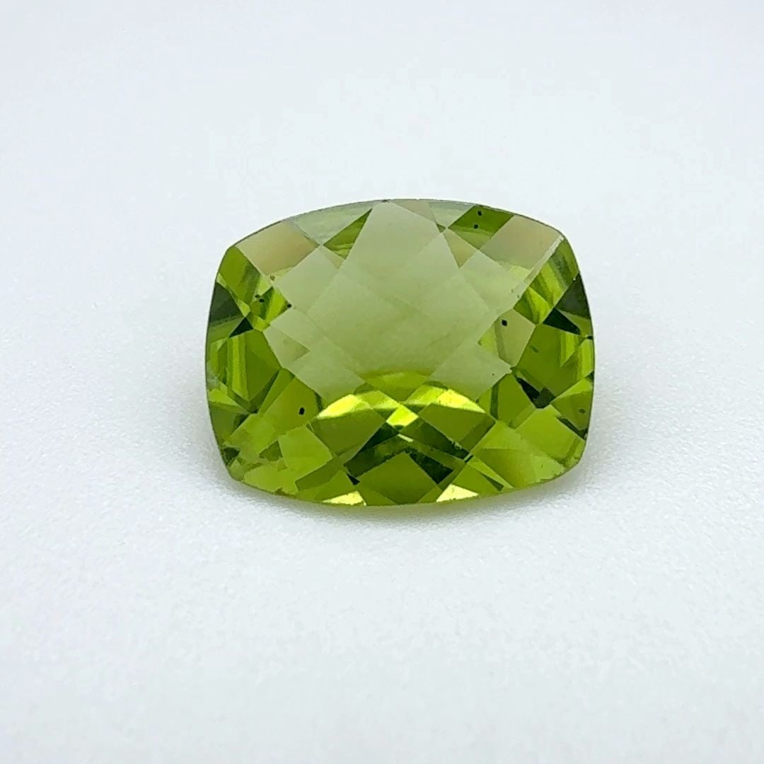 Loose Peridot Gemstone - Cushion 3.435ct Green EC (1 of 1)