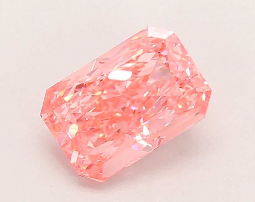 Loose Lab Diamond - IGI Radiant 1.74ct Fancy Vivid Pink VVS2: Loose Lab Diamond - IGI Radiant 1.74ct Fancy Vivid Pink VVS2 This listing features Loose Lab Diamond - IGI Radiant 1.74ct Fancy Vivid Pink VVS2. Item specifics are provided below. Item Specifics: Sour
