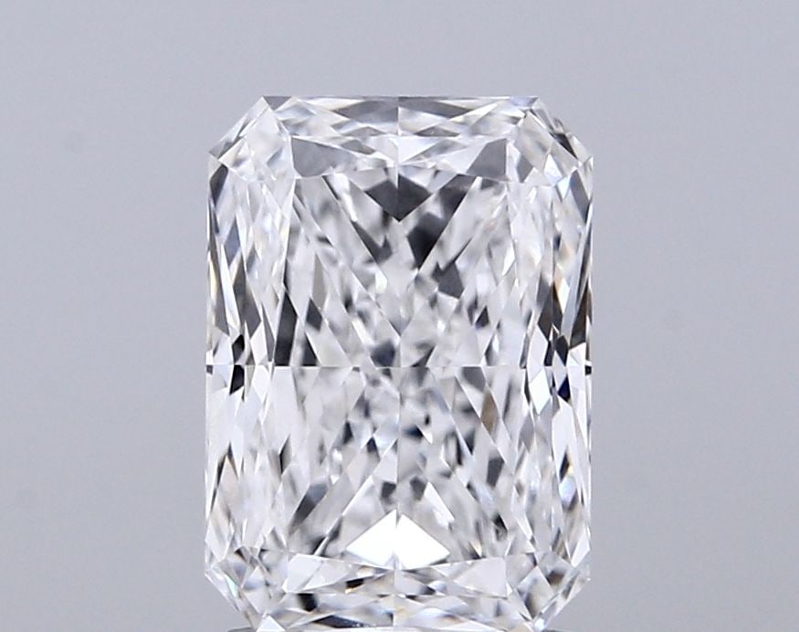 Loose Lab Diamond - IGI Radiant 2.57ct D VVS2: Loose Lab Diamond - IGI Radiant 2.57ct D VVS2 This listing features Loose Lab Diamond - IGI Radiant 2.57ct D VVS2. Item specifics are provided below. Item Specifics: Source: This Is A Real Diamond Gro