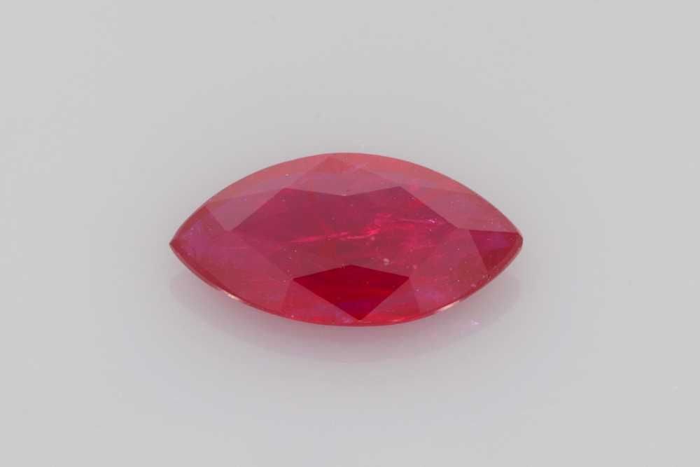 Loose Ruby Gemstone - Marquise 2.07ct Red SI: Loose Ruby Gemstone - Marquise 2.07ct Red SI This listing features Loose Ruby Gemstone - Marquise 2.07ct Red SI. Item specifics are provided below. Item Specifics: Type: Ruby Carat: 2.07 Cut: Faceted