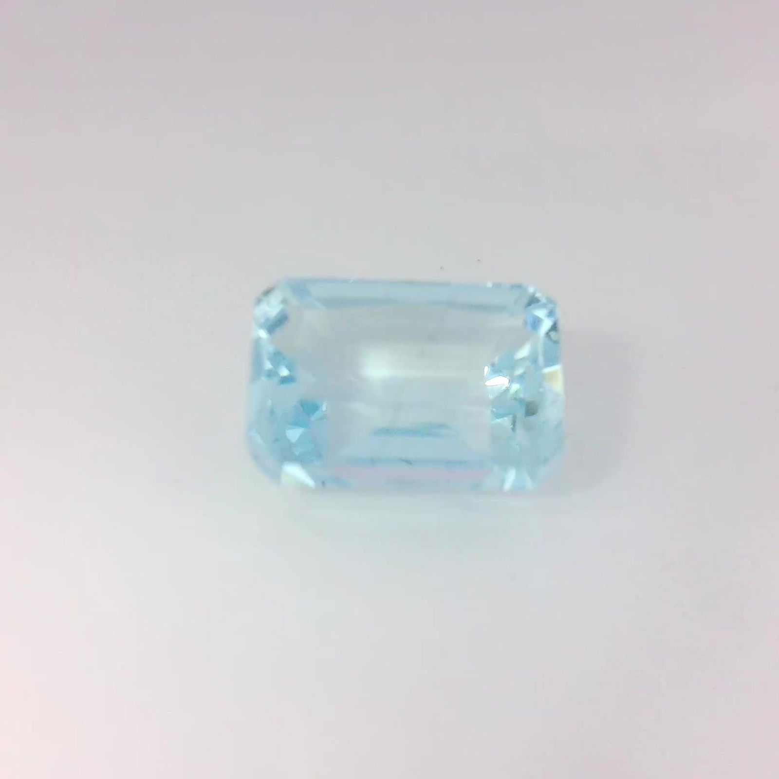 Loose Aquamarine Gemstone - GSI Octagonal 3.35ct Blue SI: Loose Aquamarine Gemstone - GSI Octagonal 3.35ct Blue SI This listing features Loose Aquamarine Gemstone - GSI Octagonal 3.35ct Blue SI. Item specifics are provided below. Item Specifics: Type: Aquama
