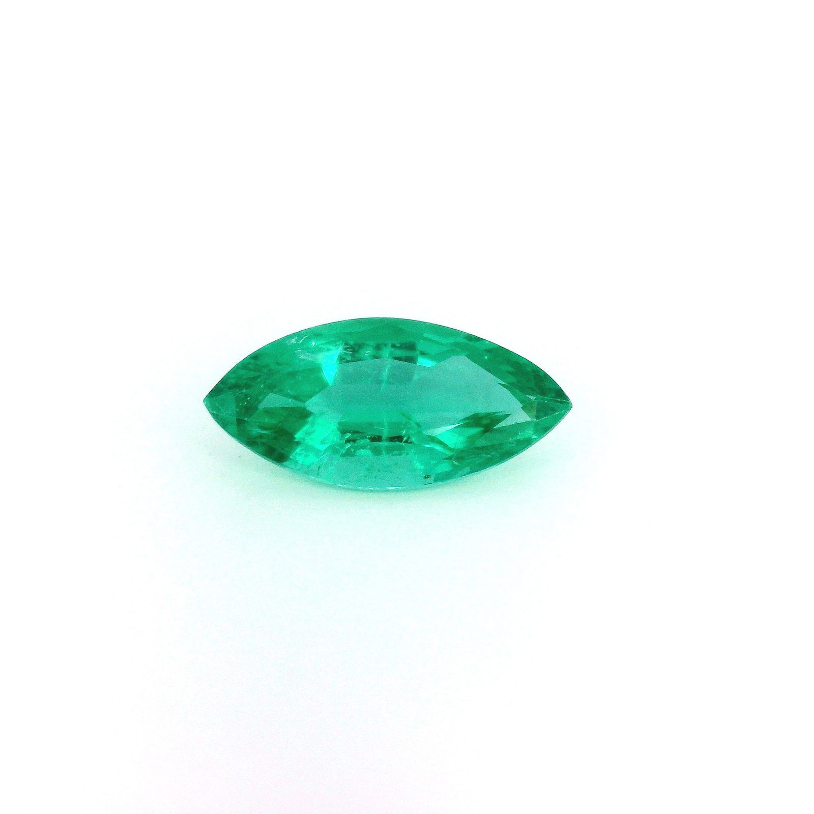 Loose Emerald Gemstone - GSI Oval 1.32ct Green MI (1 of 1)