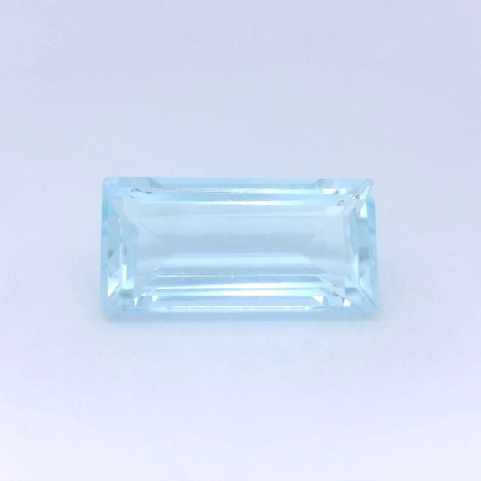 Loose Aquamarine Gemstone - Baguette 2.45ct Blue EC: Loose Aquamarine Gemstone - Baguette 2.45ct Blue EC This listing features Loose Aquamarine Gemstone - Baguette 2.45ct Blue EC. Item specifics are provided below. Item Specifics: Type: Aquamarine Carat