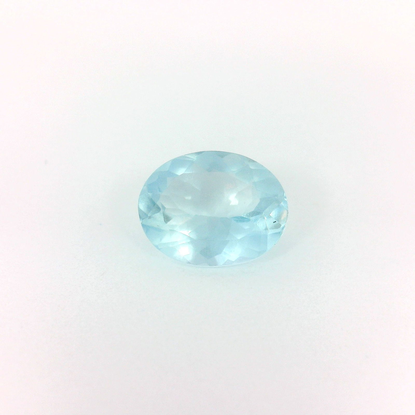 Loose Aquamarine Gemstone - GSI Oval 1.54ct Blue EC: Loose Aquamarine Gemstone - GSI Oval 1.54ct Blue EC This listing features Loose Aquamarine Gemstone - GSI Oval 1.54ct Blue EC. Item specifics are provided below. Item Specifics: Type: Aquamarine Carat