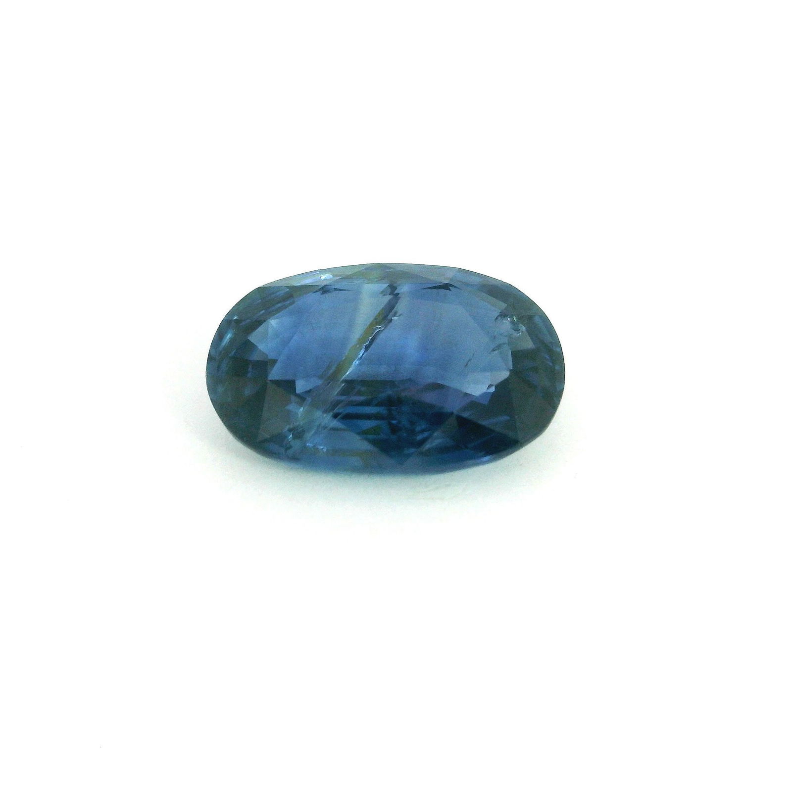 Loose Sapphire Gemstone - GSI Oval 4.0ct Blue SI: Loose Sapphire Gemstone - GSI Oval 4.0ct Blue SI This listing features Loose Sapphire Gemstone - GSI Oval 4.0ct Blue SI. Item specifics are provided below. Item Specifics: Type: Sapphire Carat: 4.0 Cu