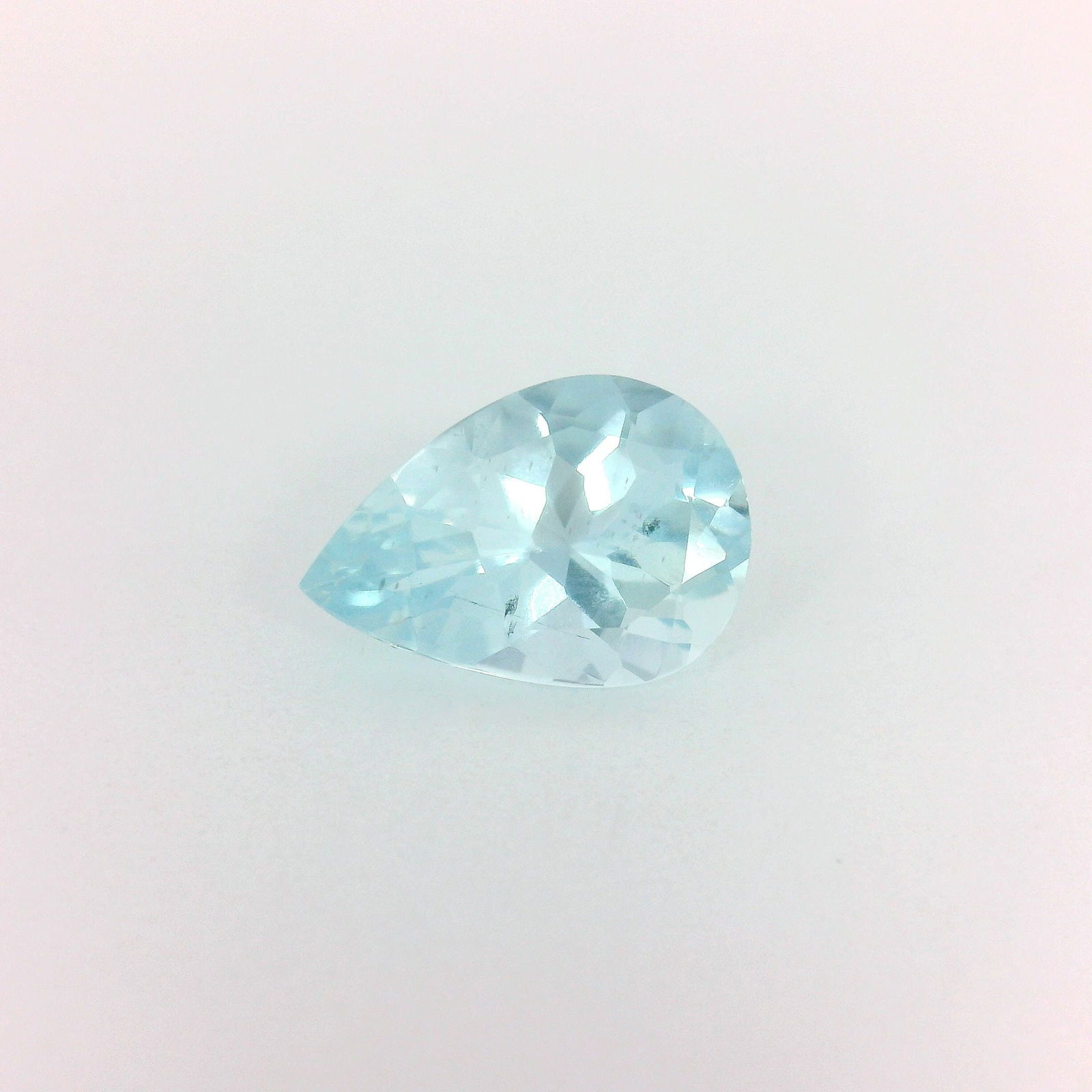 Loose Aquamarine Gemstone - GSI Pear 1.5ct Blue SI: Loose Aquamarine Gemstone - GSI Pear 1.5ct Blue SI This listing features Loose Aquamarine Gemstone - GSI Pear 1.5ct Blue SI. Item specifics are provided below. Item Specifics: Type: Aquamarine Carat: