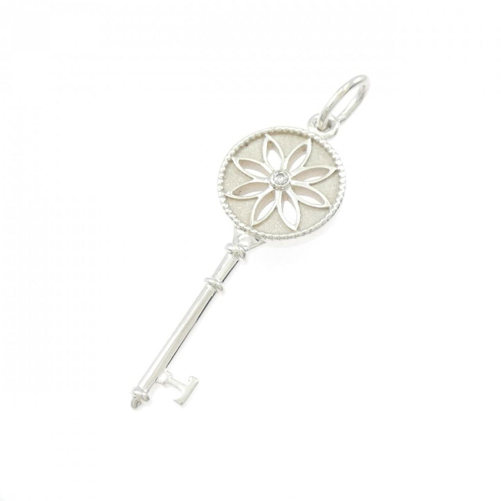 Necklace Tiffany Daisy Key Small: Necklace Tiffany Daisy Key Small This listing features Necklace Tiffany Daisy Key Small. Item specifics are provided below. Item Specifics: Brand: Tiffany Necklace Type: Pendant Pendant Type: Pendant