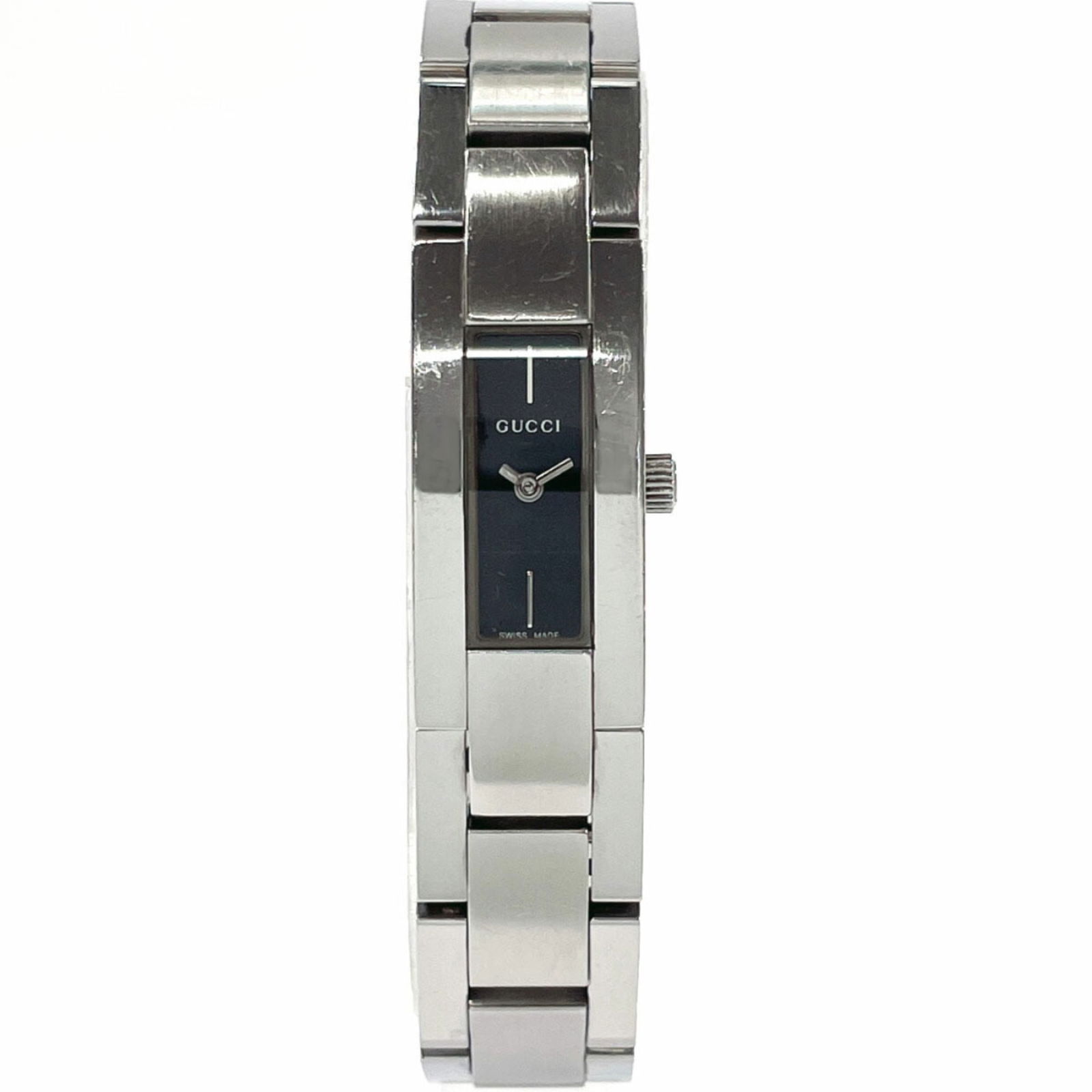 Wristwatch Gucci: Wristwatch Gucci This listing features Wristwatch Gucci. Item specifics are provided below. Item Specifics: Brand: Gucci Type: Wristwatch Gender: Women Material (Case): Stainless Steel Material (Band)