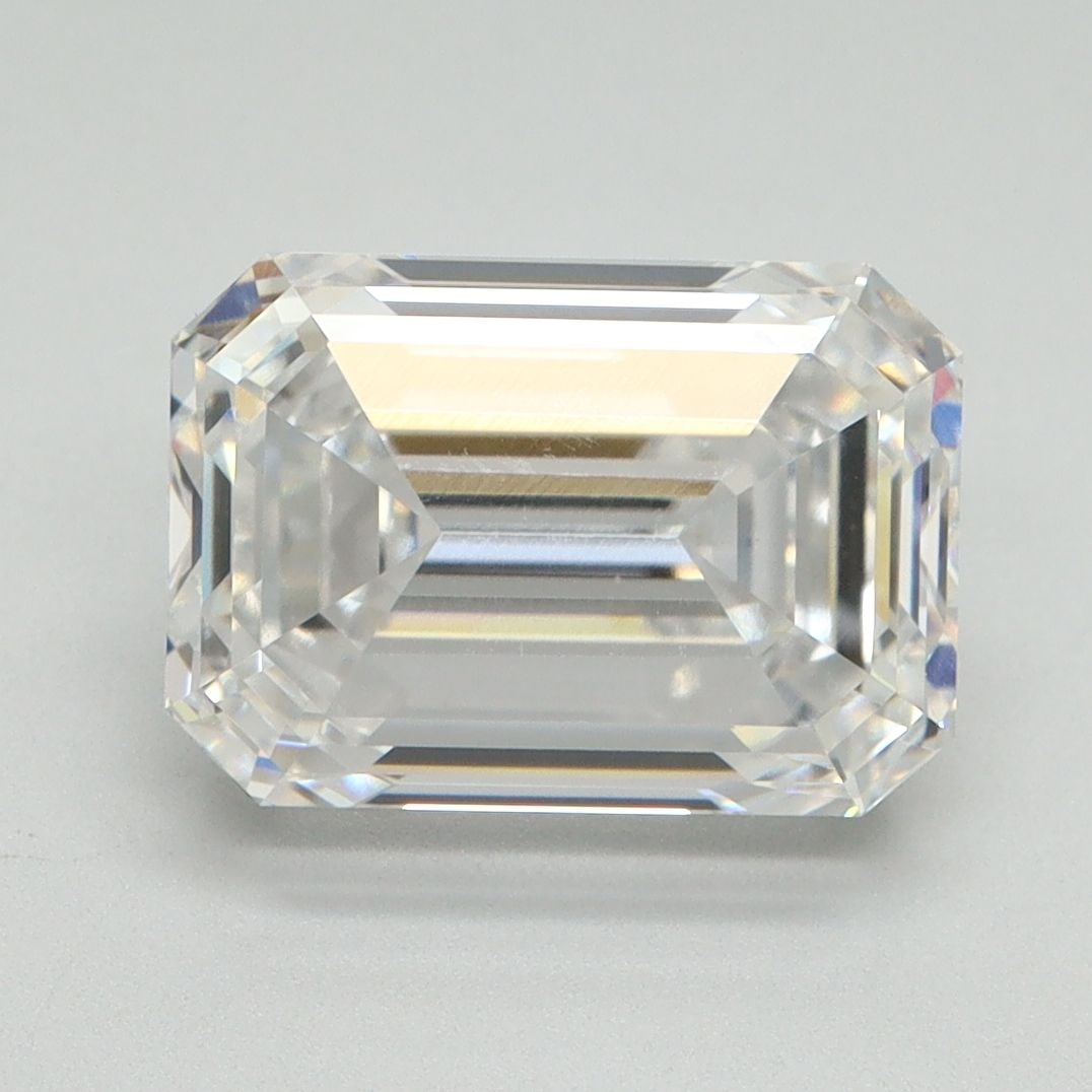 Loose Lab Diamond - IGI Emerald 4.03ct D VS1: Loose Lab Diamond - IGI Emerald 4.03ct D VS1 This listing features Loose Lab Diamond - IGI Emerald 4.03ct D VS1. Item specifics are provided below. Item Specifics: Source: This Is A Real Diamond Grown