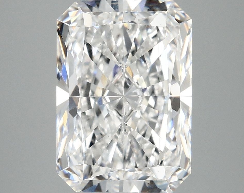 Loose Lab Diamond - IGI Radiant 4.08ct E VS1: Loose Lab Diamond - IGI Radiant 4.08ct E VS1 This listing features Loose Lab Diamond - IGI Radiant 4.08ct E VS1. Item specifics are provided below. Item Specifics: Source: This Is A Real Diamond Grown