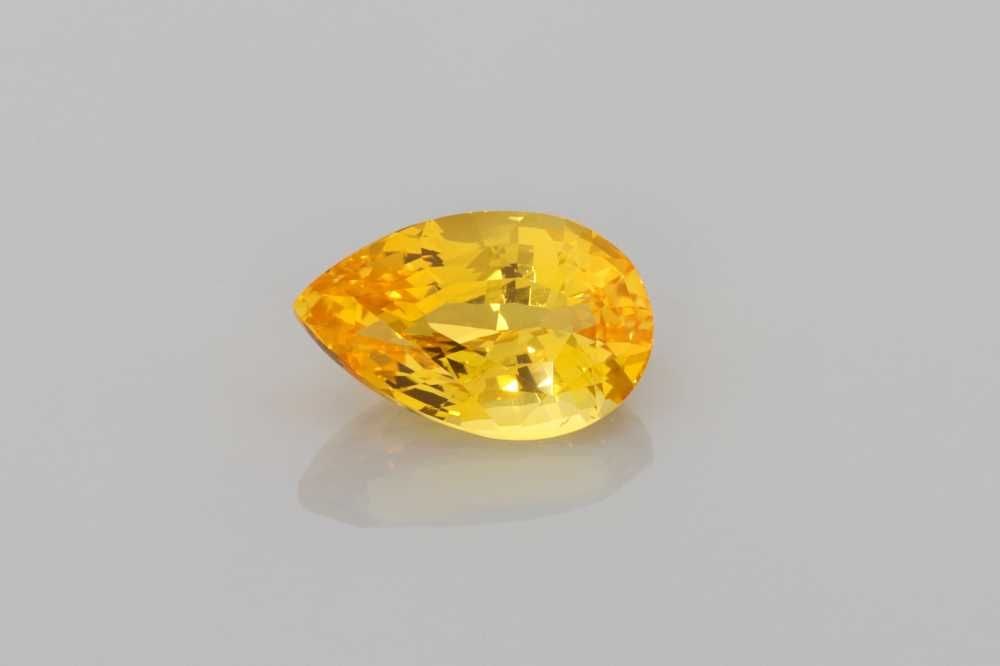 Loose Sapphire Gemstone - GIA Pear 2.16ct Yellow EC: Loose Sapphire Gemstone - GIA Pear 2.16ct Yellow EC This listing features Loose Sapphire Gemstone - GIA Pear 2.16ct Yellow EC. Item specifics are provided below. Item Specifics: Type: Sapphire Carat: