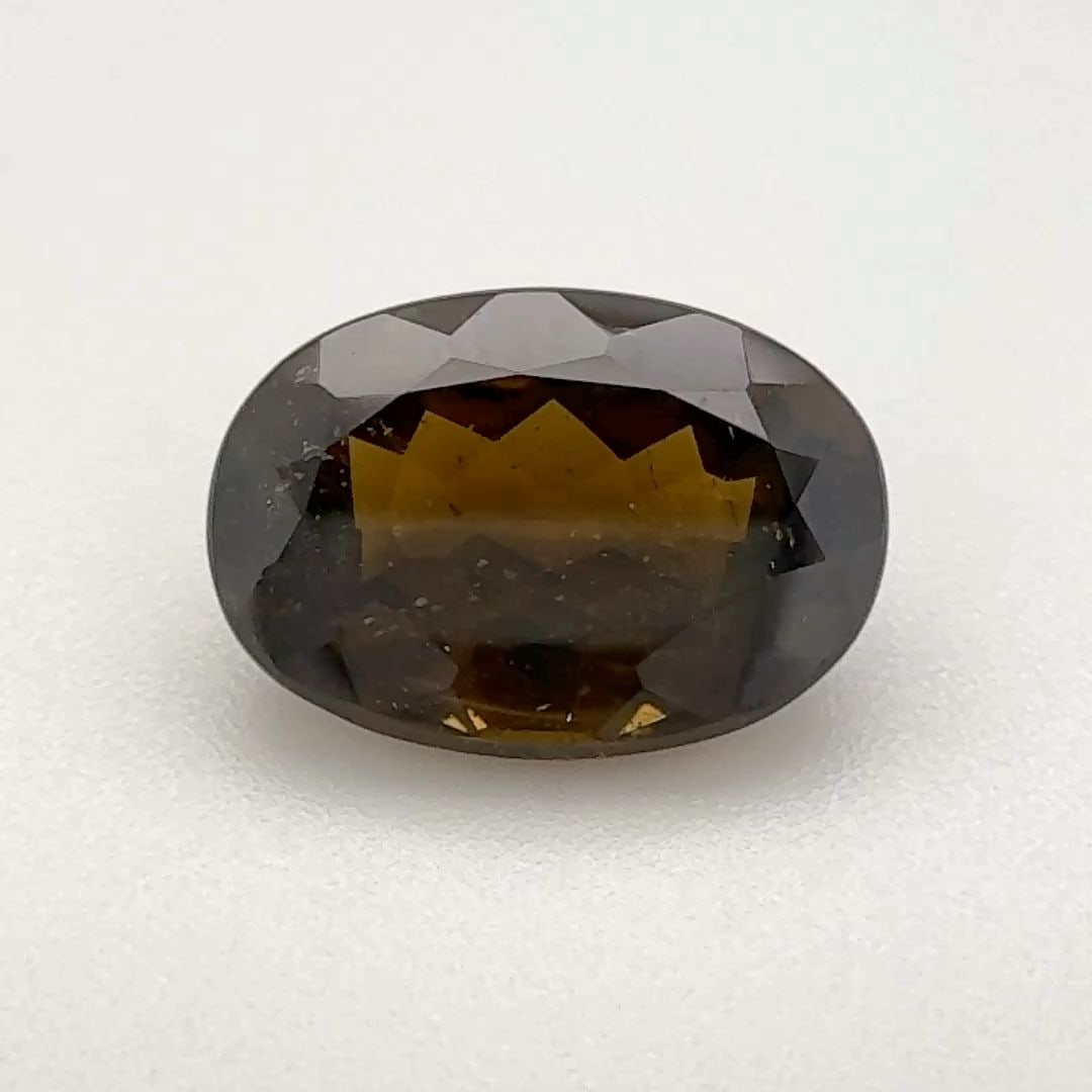 Loose Beryl Gemstone - Oval 3.285ct Brown EC: Loose Beryl Gemstone - Oval 3.285ct Brown EC This listing features Loose Beryl Gemstone - Oval 3.285ct Brown EC. Item specifics are provided below. Item Specifics: Type: Beryl Carat: 3.285 Cut: