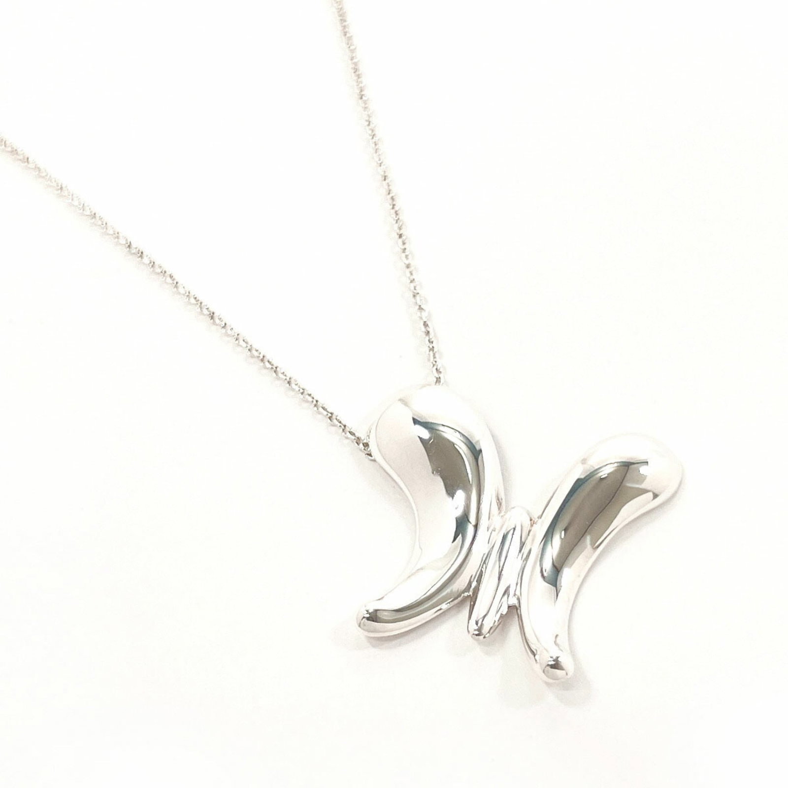 Women TIFFANY & Co. Tiffany Butterfly Elsa Peretti Necklace in 925 Sterling Silver for: Women TIFFANY & Co. Tiffany Butterfly Elsa Peretti Necklace in 925 Sterling Silver for This listing features Women TIFFANY & Co. Tiffany Butterfly Elsa Peretti Necklace in 925 Sterling Silver for. Ite