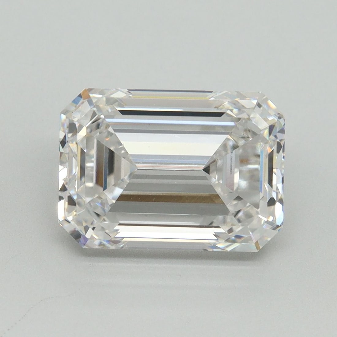 Loose Lab Diamond - IGI Emerald 4.03ct D VS1: Loose Lab Diamond - IGI Emerald 4.03ct D VS1 This listing features Loose Lab Diamond - IGI Emerald 4.03ct D VS1. Item specifics are provided below. Item Specifics: Source: This Is A Real Diamond Grown