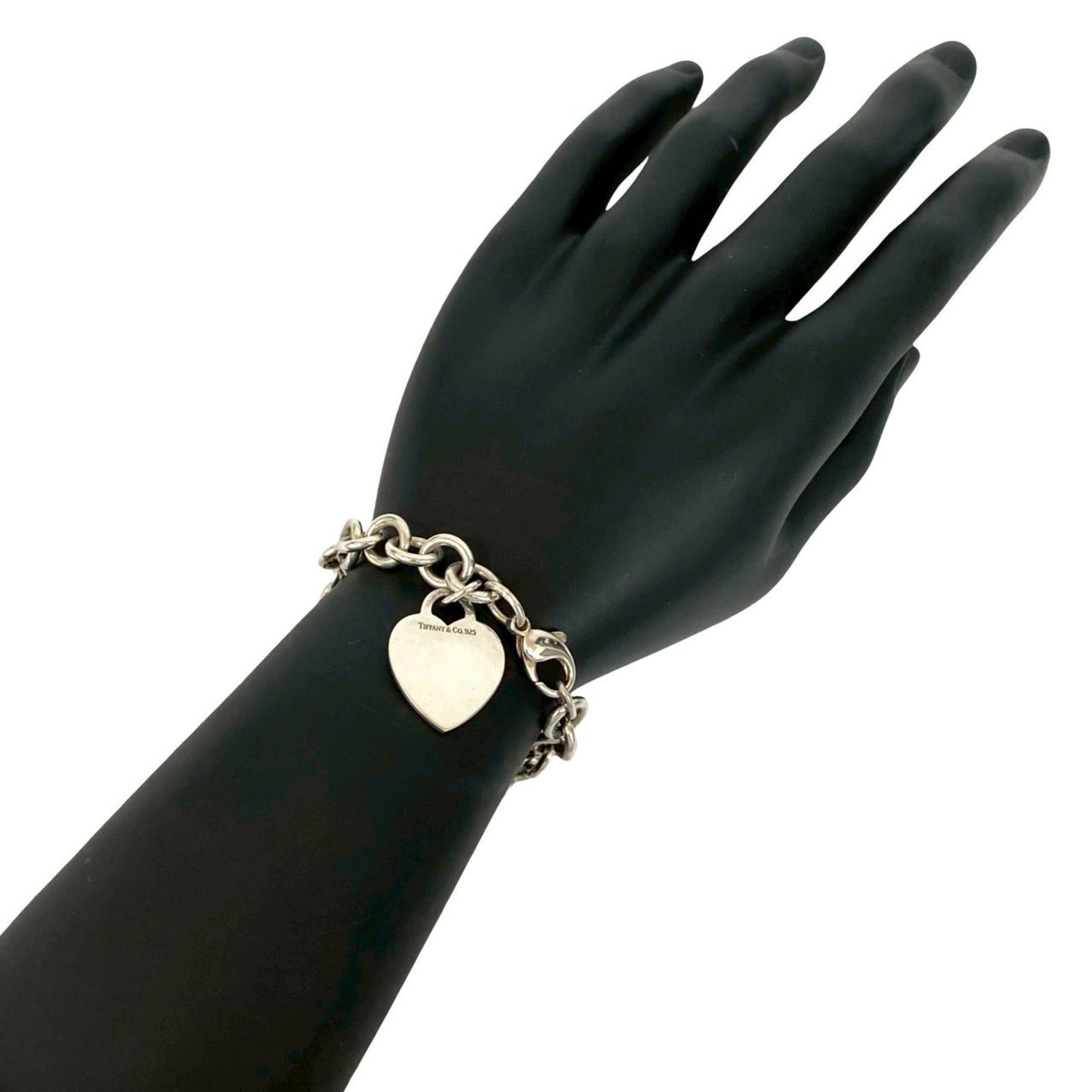 925 Tiffany Charm Bracelet Silver: 925 Tiffany Charm Bracelet Silver This listing features 925 Tiffany Charm Bracelet Silver. Item specifics are provided below. Item Specifics: Brand: Tiffany Type: Charm Bracelet Gender: Women