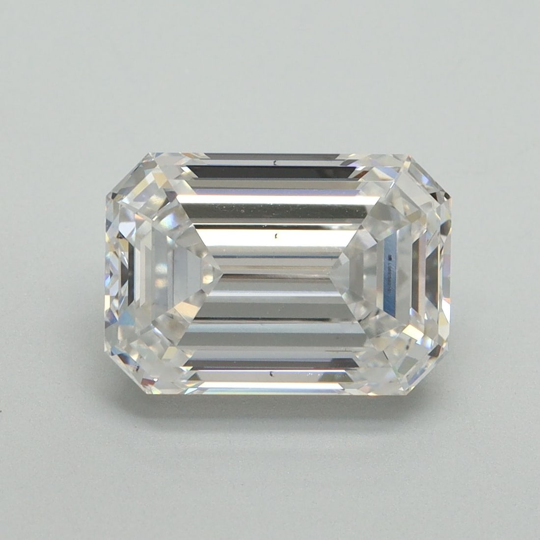 Loose Lab Diamond - IGI Emerald 4.03ct D VS2: Loose Lab Diamond - IGI Emerald 4.03ct D VS2 This listing features Loose Lab Diamond - IGI Emerald 4.03ct D VS2. Item specifics are provided below. Item Specifics: Source: This Is A Real Diamond