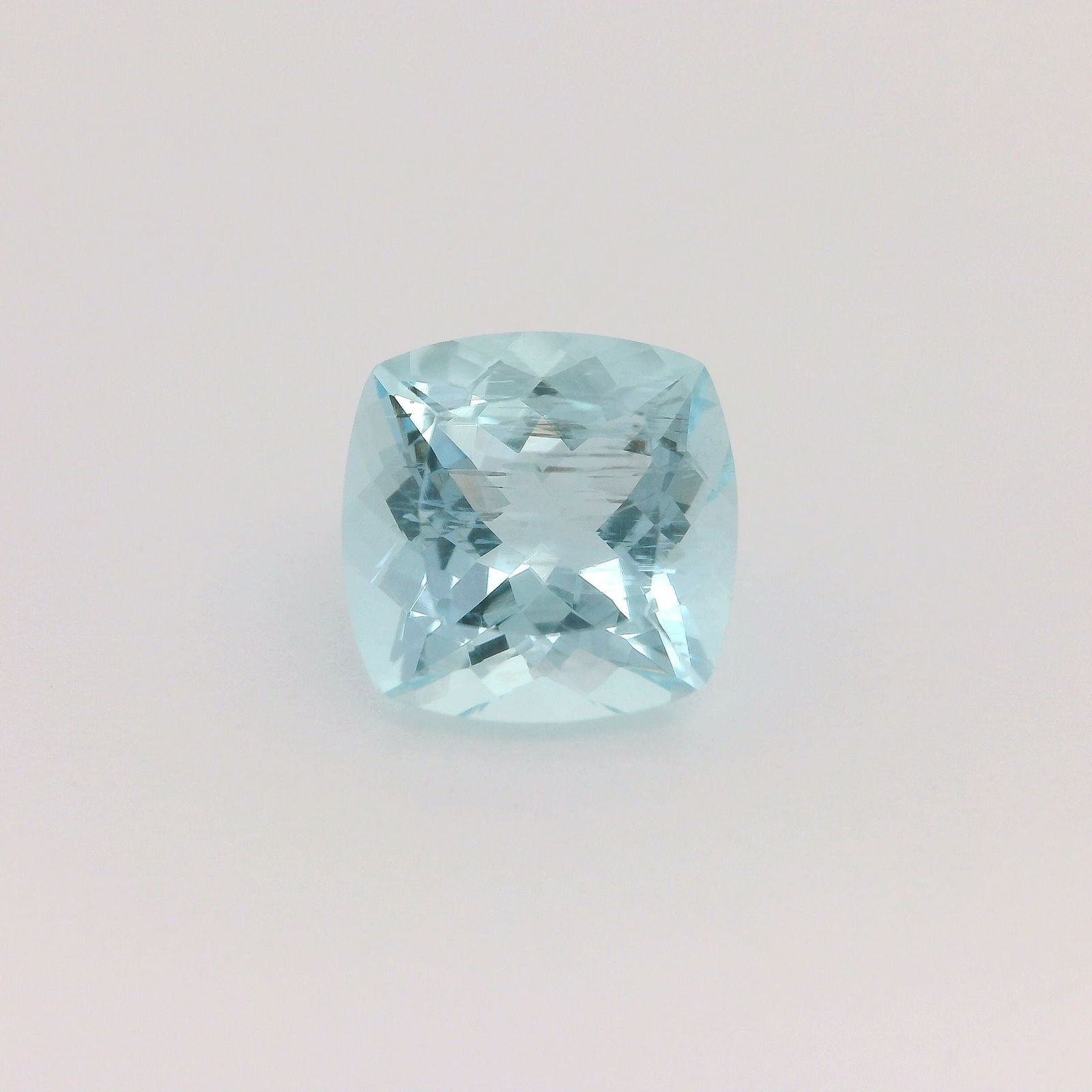 Loose Aquamarine Gemstone - GSI Cushion 3.08ct Blue SI: Loose Aquamarine Gemstone - GSI Cushion 3.08ct Blue SI This listing features Loose Aquamarine Gemstone - GSI Cushion 3.08ct Blue SI. Item specifics are provided below. Item Specifics: Type: