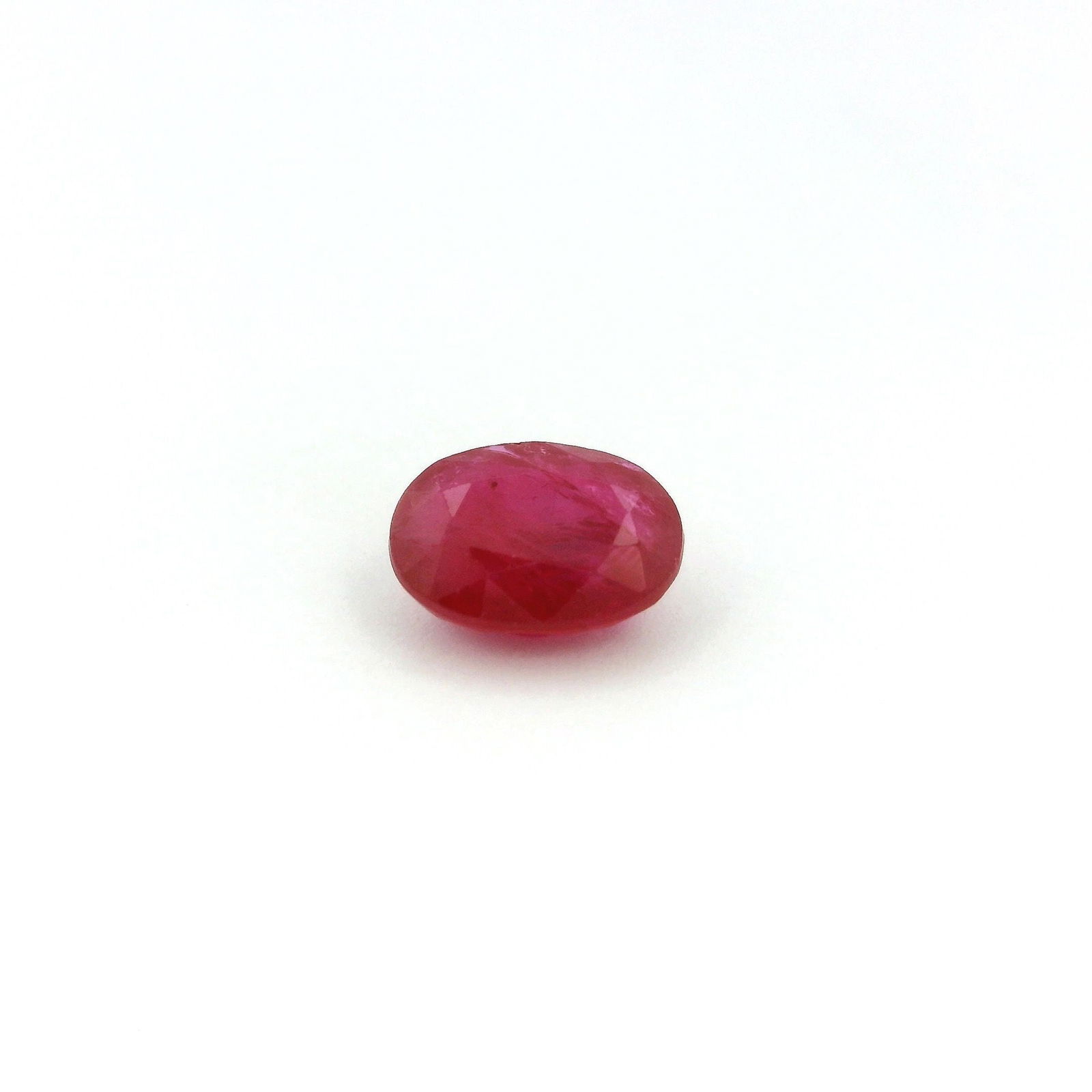 Loose Ruby Gemstone - GSI Oval 1.21ct Red SI: Loose Ruby Gemstone - GSI Oval 1.21ct Red SI This listing features Loose Ruby Gemstone - GSI Oval 1.21ct Red SI. Item specifics are provided below. Item Specifics: Type: Ruby Carat: 1.21 Cut: Faceted