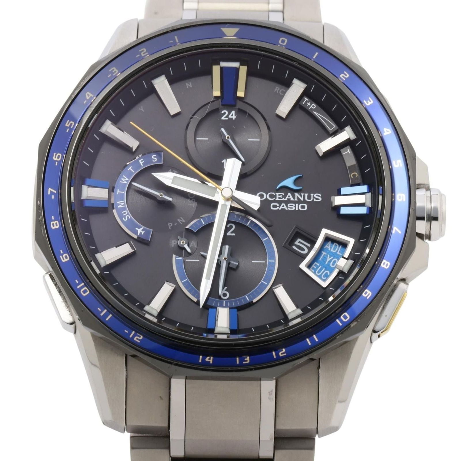 Wristwatch Casio: Wristwatch Casio This listing features Wristwatch Casio. Item specifics are provided below. Item Specifics: Brand: Casio Type: Wristwatch Gender: Men,Unisex Display: Analog Material (Case): Titanium M