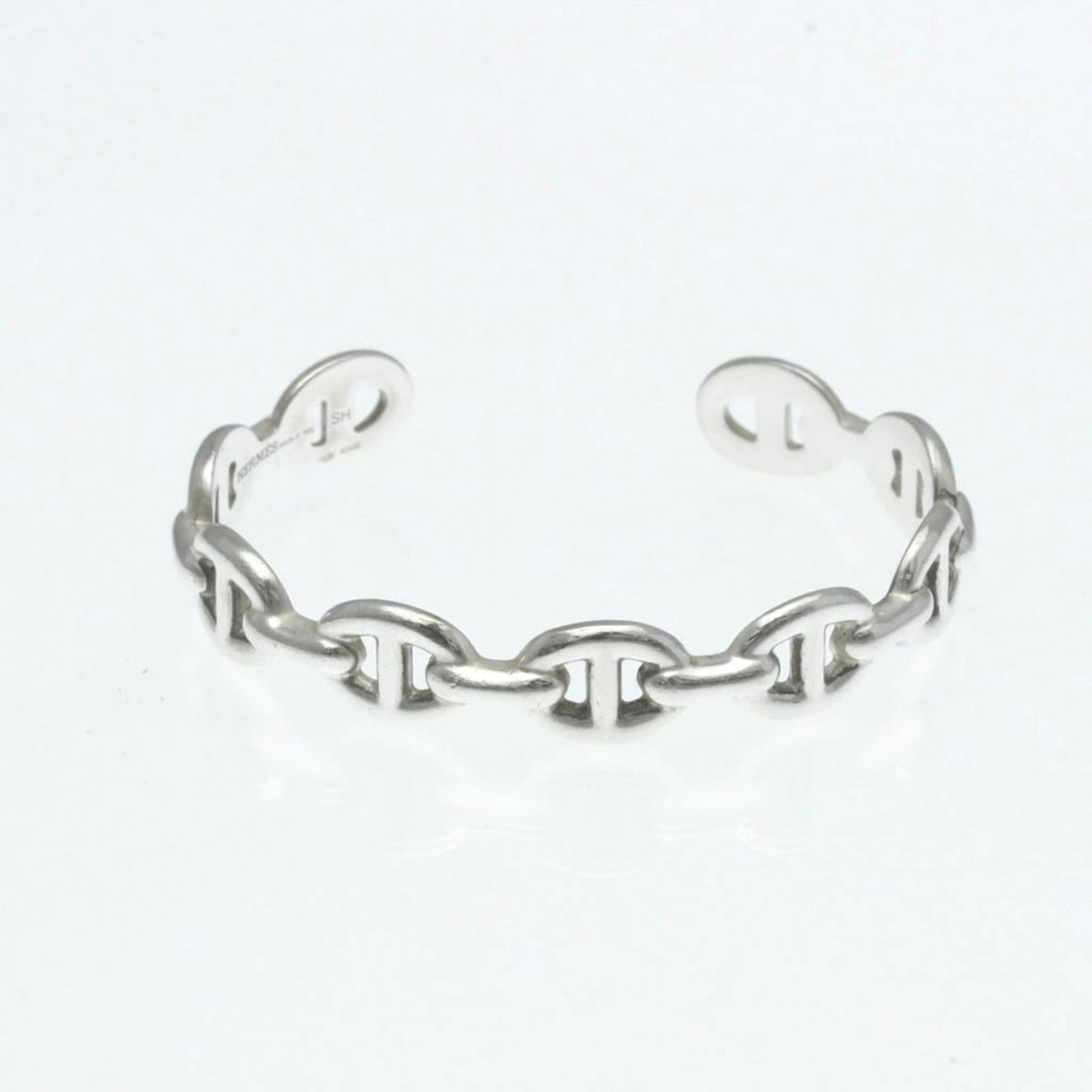 925 Hermes Bangle Silver: 925 Hermes Bangle Silver This listing features 925 Hermes Bangle Silver. Item specifics are provided below. Item Specifics: Brand: Hermes Type: Bangle Style: Fashion Gender: Men,Women Material: Silver