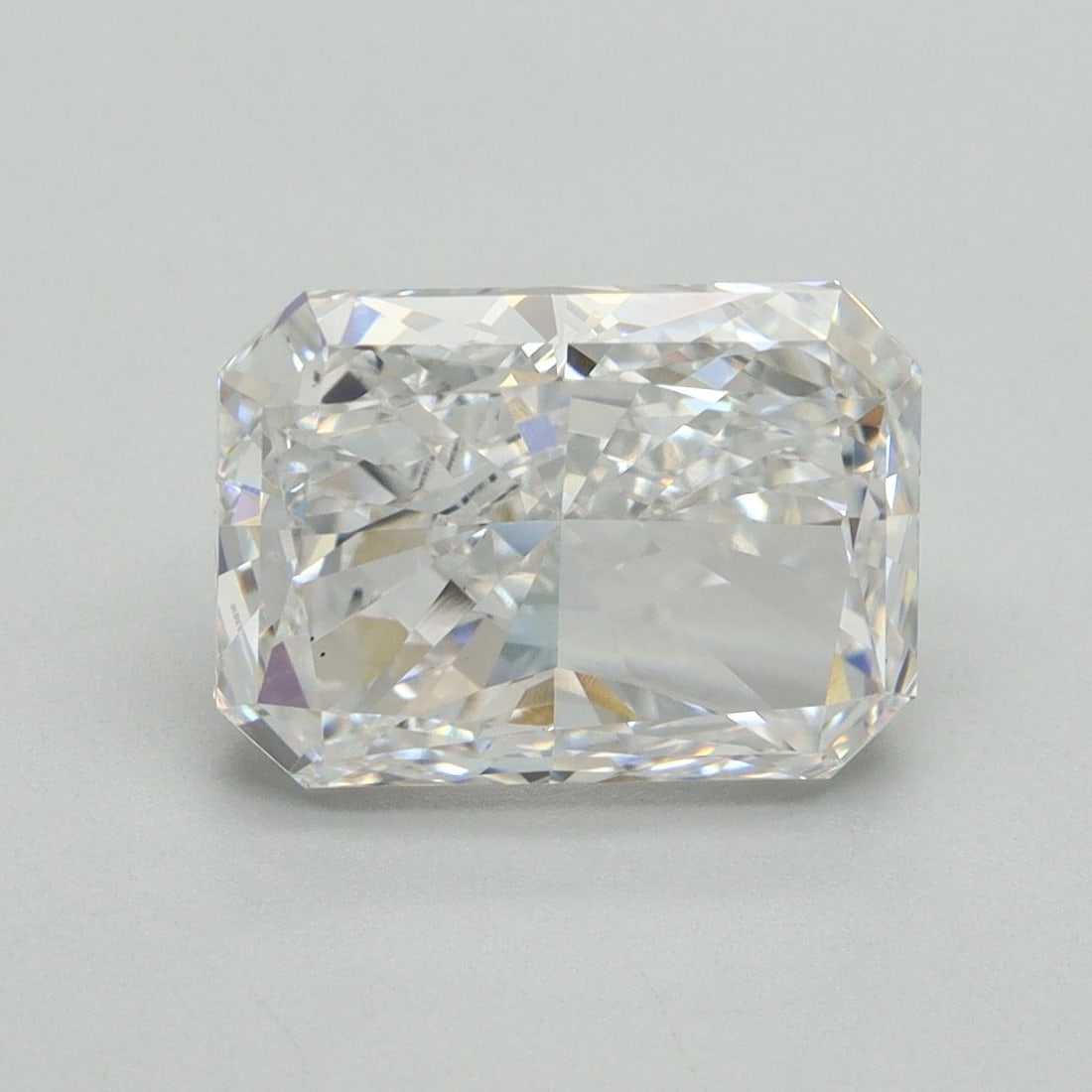 Loose Lab Diamond - IGI Radiant 4.04ct D VS1: Loose Lab Diamond - IGI Radiant 4.04ct D VS1 This listing features Loose Lab Diamond - IGI Radiant 4.04ct D VS1. Item specifics are provided below. Item Specifics: Source: This Is A Real Diamond Grown