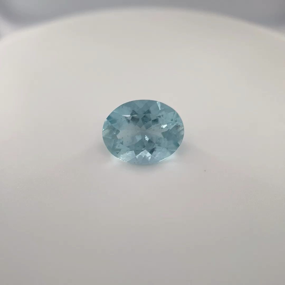 Loose Aquamarine Gemstone - Oval 1.93ct Blue SI: Loose Aquamarine Gemstone - Oval 1.93ct Blue SI This listing features Loose Aquamarine Gemstone - Oval 1.93ct Blue SI. Item specifics are provided below. Item Specifics: Type: Aquamarine Carat: 1.93
