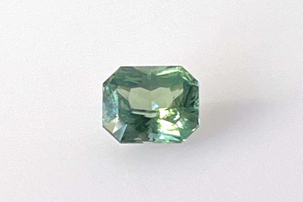 Loose Sapphire Gemstone - Emerald 1.54ct Green EC: Loose Sapphire Gemstone - Emerald 1.54ct Green EC This listing features Loose Sapphire Gemstone - Emerald 1.54ct Green EC. Item specifics are provided below. Item Specifics: Type: Sapphire Carat: 1.54