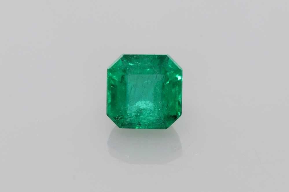 Loose Emerald Gemstone - Asscher 1.0ct Green SI: Loose Emerald Gemstone - Asscher 1.0ct Green SI This listing features Loose Emerald Gemstone - Asscher 1.0ct Green SI. Item specifics are provided below. Item Specifics: Type: Emerald Carat: 1.0 Cut:
