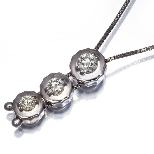 Gold Tasaki Necklace Diamond 0.51Ct Trilogy 3P 18K 750 White: Gold Tasaki Necklace Diamond 0.51Ct Trilogy 3P 18K 750 White This listing features Gold Tasaki Necklace Diamond 0.51Ct Trilogy 3P 18K 750 White. Item specifics are provided below. Item Specifics: